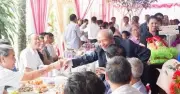 Vợ chồng kỷ niệm 50 năm ngày cưới, 4 con tổ chức linh đình mời 200 người đến dự