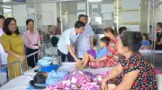 Vụ nghi ngộ độc thực phẩm tại Trường tiểu học Kim Đồng: 42 học sinh đang điều trị