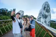 Vì sao khách du lịch Hàn Quốc đổ xô sang Việt Nam và ngược lại?