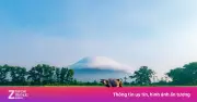 Video cảnh biển mây nổi cuồn cuộn siêu thực bao phủ đỉnh núi Bà Đen
