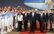 Video dân tỷ phú công nghệ tháp tùng Tổng thống Mỹ Donald Trump thăm Trung Quốc