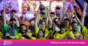 Video khoảnh khắc Ronaldo nâng cúp lịch sử với Al Nassr