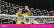 Video màn ăn mừng hoang dã của thủ môn Emiliano Martinez