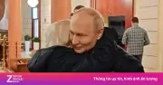 Video: Ông Putin tự lái xe bọc thép đón cố giáo cũ vào Điện Kremlin