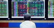 VN-Index tháng 4 tăng 10,7% nhờ nhóm Vingroup, rủi ro điều chỉnh hiện hữu