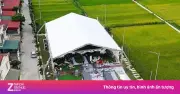 Văn Thanh dựng rạp cưới trên sân bóng tuổi thơ tại Hải Phòng