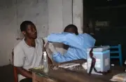 WHO đề xuất thử nghiệm lâm sàng vaccine và thuốc điều trị chủng Ebola hiếm gặp