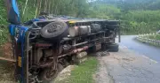 Xe tải mất lái trên đèo Violak, hai người tử vong tại Quảng Ngãi