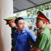 Xét xử Bùi Đình Khánh: Kẻ buôn ma túy bán thiếu tá công an