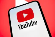YouTube tự động gắn nhãn tăng cường nhận diện nội dung AI