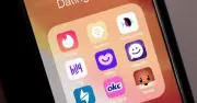 Yêu đương như tuyển dụng: Gen Z chán ngán ứng dụng hẹn hò