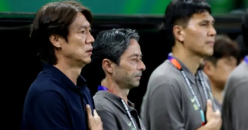 HLV Hong Myung-bo bảo vệ Son Heung-min sau trận thắng CH Czech
