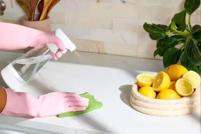 6 chất tẩy rửa mặt bếp giá rẻ có sẵn trong nhà bạn