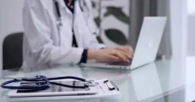 AI giải phóng bác sĩ khỏi núi giấy tờ: thêm 5 bệnh nhân mỗi tuần, tiết kiệm 132 giờ/năm