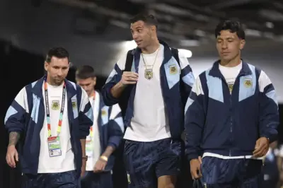 Argentina áo 0h ngày 23/6: Messi đá chính
