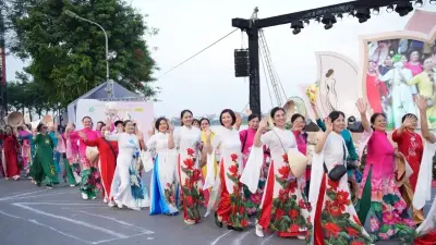 Bế mạc Lễ hội Sen Hà Nội 2026 với gần 300.000 lượt khách