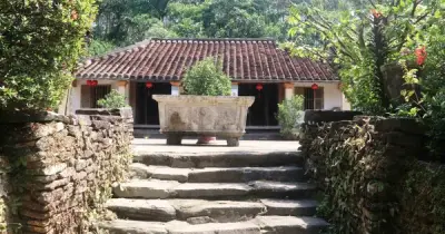 Bí mật trí tuệ dân gian sau những ngõ đá rêu phong ở làng cổ Lộc Yên