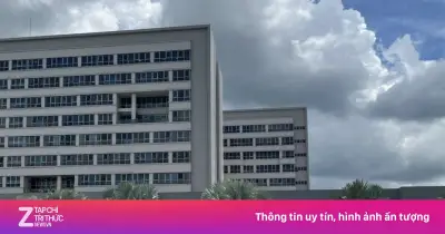 Bệnh nhân tử vong sau khi rơi từ tầng 8 xuống tầng 3 bệnh viện Tiền Giang