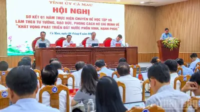 Cà Mau tổng kết 10 năm học tập và làm theo gương Bác