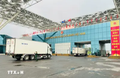 Cửa khẩu Bắc Luân 2 khai trương bộ phận giải quyết thủ tục hành chính tập trung