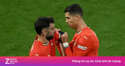 Chị gái Ronaldo 'thả tim' bài viết công kích Bruno Fernandes sau trận hòa
