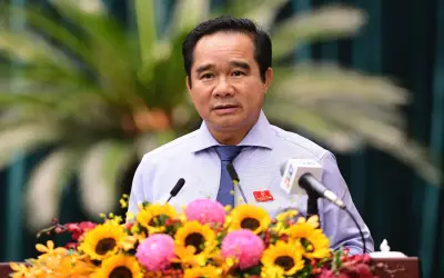 Chủ tịch TP.HCM yêu cầu trả lời dân phải rõ quan điểm, rõ trách nhiệm