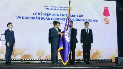 CLB Hà Nội FC được trao Huân chương Lao động hạng Nhì sau 20 năm phát triển