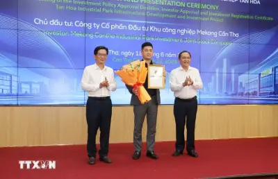 Cần Thơ trao chủ trương đầu tư 2 khu công nghiệp gần 7.000 tỷ đồng
