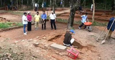 Cấp cứu vùng tháp chứa bảo vật quốc gia ở Thánh địa Mỹ Sơn