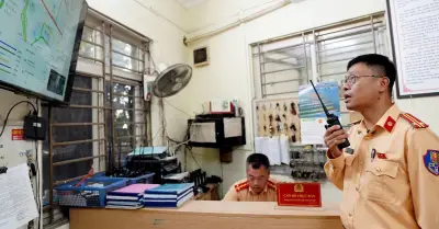 CSGT Hà Nội dùng app kết hợp AI để soi ùn tắc, tra cứu mức phạt