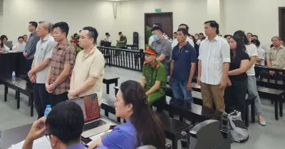 Cựu giám đốc khai bị cấp trên dọa cách chức, thúc ép đưa tiền chi ngoại giao