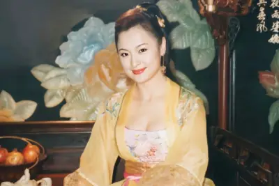 Cuộc sống của mỹ nhân gợi cảm nhất Thiên Long Bát Bộ sau khi lấy chồng tỷ phú