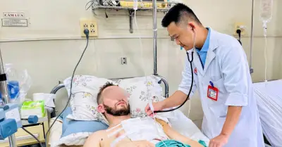 Cuộc đua 2 giờ tìm nhóm máu cực hiếm cứu người đàn ông ngoại quốc