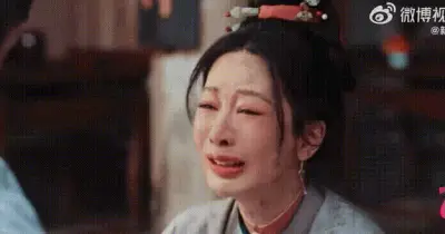 Dương Tử bị chê diễn xuất 'silicon' vì lạm dụng phẫu thuật thẩm mỹ