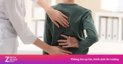 Dấu hiệu giúp cha mẹ nhận biết sớm trẻ bị cong vẹo cột sống