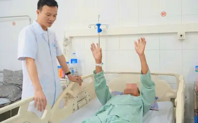 Dấu hiệu lúc 2 giờ sáng cảnh báo đột quỵ nguy hiểm