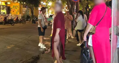 Du khách mặc áo dài phối bikini ở Hội An bị nhắc nhở