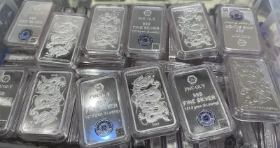 Giá bạc trong nước hôm nay 8/6/2026: Tiếp đà giảm mạnh, mất mốc hỗ trợ