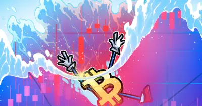 Giá Bitcoin phục hồi lên 63.000 USD nhưng chưa chạm đáy