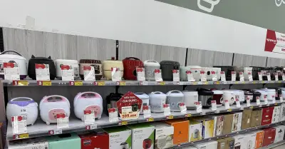 Giá ngang xe máy, nồi cơm điện gần 30 triệu đồng vẫn được săn đón
