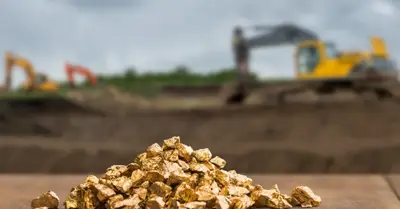 Giá vàng lao dốc: Giới đầu tư tranh cãi về cơ hội nghìn tỷ