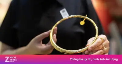 Giá vàng trong nước lùi sâu, sắp mất mốc 155 triệu đồng/lượng