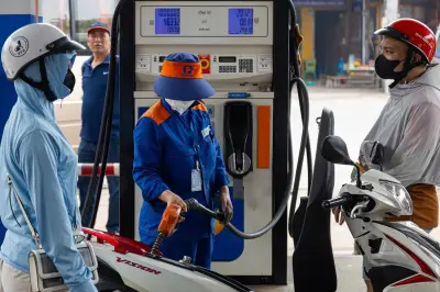 Giá xăng dầu giảm mạnh từ ngày 25/6, dầu diesel hạ hơn 1.600 đồng/lít