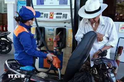 Giá xăng dầu hôm nay 16/1: Xăng E5 RON 92 giảm còn 20.753 đồng/lít