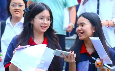 Hà Nội công bố 16 thủ khoa chuyên lớp 10 năm 2026-2027