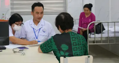 Hà Nội hối thúc lập danh sách người dân khám miễn phí 12 nhóm bệnh