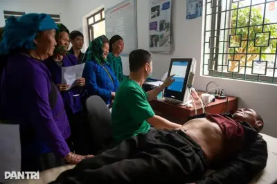 Hà Nội khám sàng lọc miễn phí cho người dân: Nhân văn và tầm nhìn dài hạn