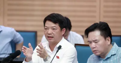 Hà Nội đề xuất hỗ trợ 5 triệu đồng/tháng cho bác sĩ làm việc tại trạm y tế xã