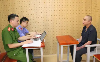 Hai đối tượng giả danh phóng viên tống tiền lực lượng chức năng ở Hà Tĩnh