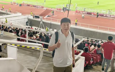 HLV Kim Sang Sik trực tiếp theo dõi Indonesia đấu Mozambique để chuẩn bị cho AFF Cup
